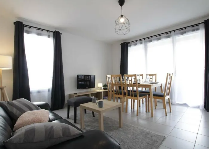 Appartement Lumineux 4P/8 Pers, 2 Terrasses, Parking Prive, Coeur De Briancon - Fr-1-330C-119